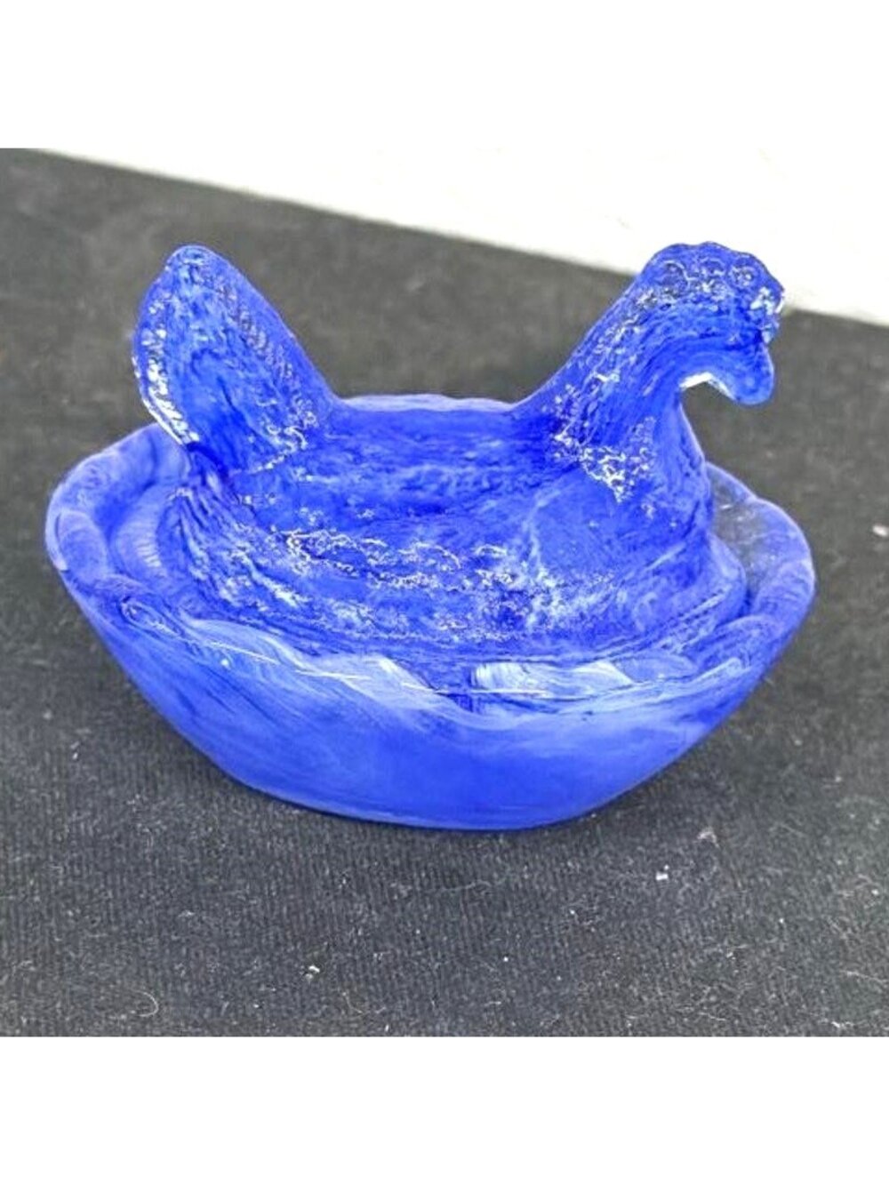 Vintage blue swirl glass hen on nest salt dip cellar - Picture 4 of 5